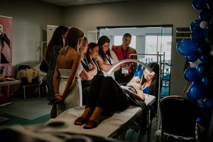 Aneta – szkolenie stylizacji rzęs